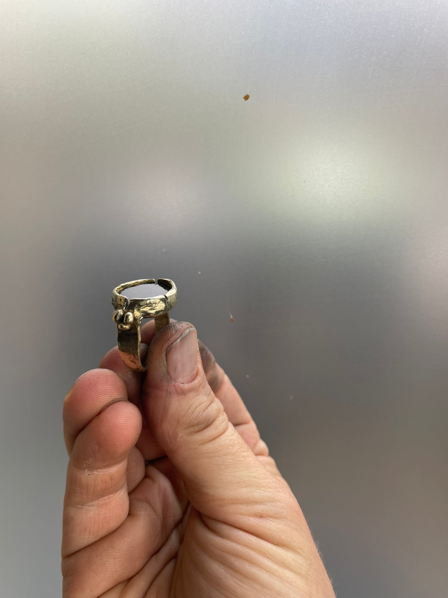 Bellona ring