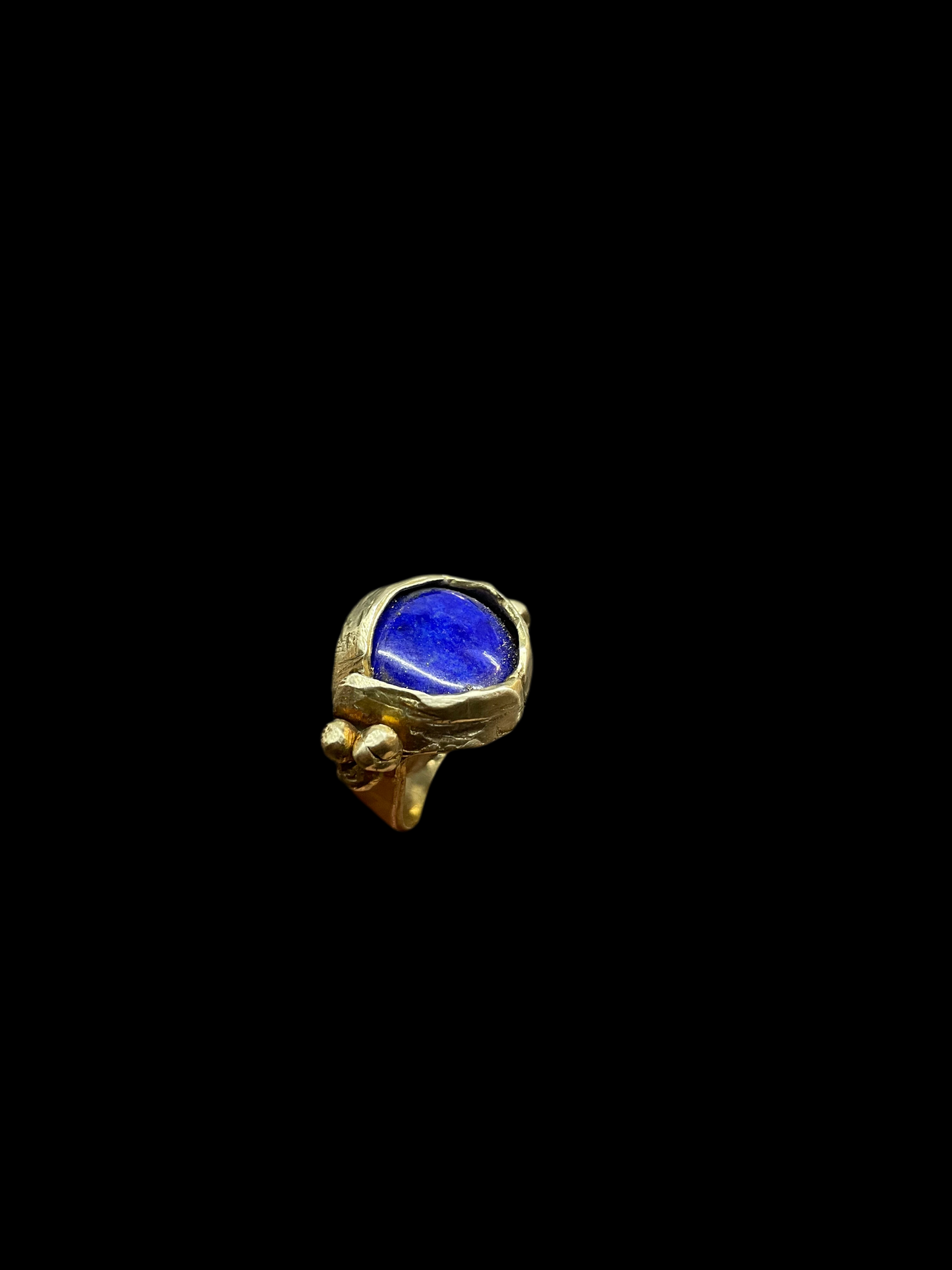 Bellona ring