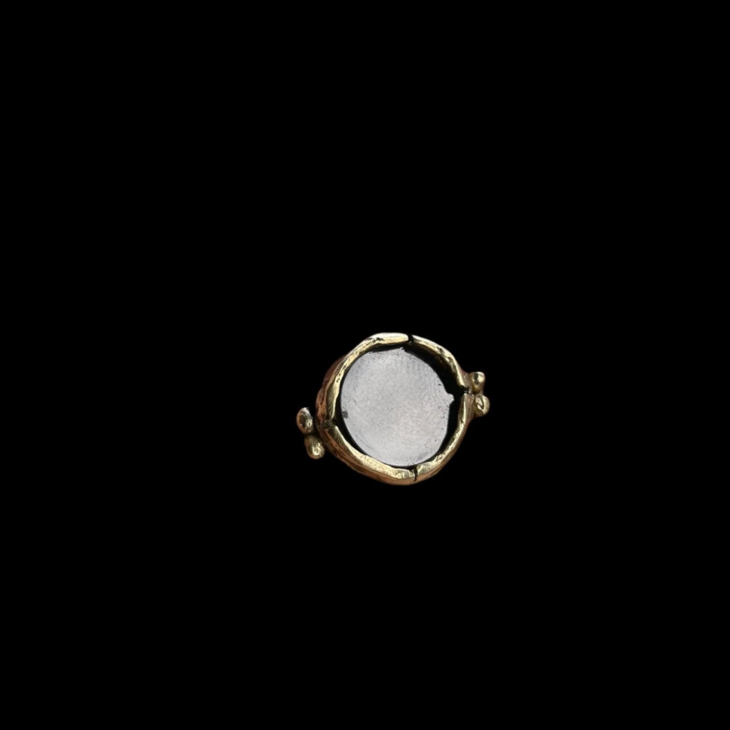 Bellona ring