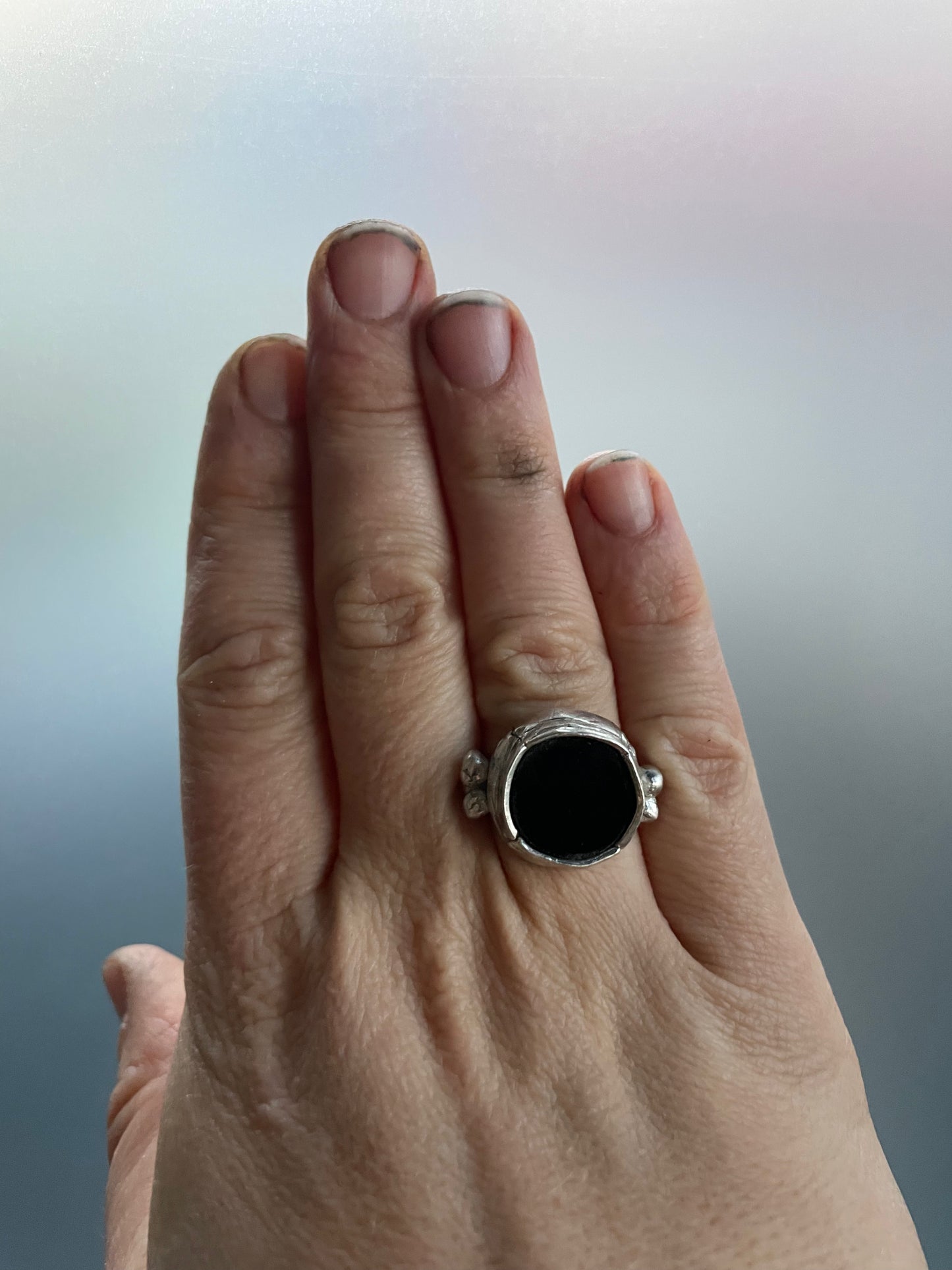 Bellona ring