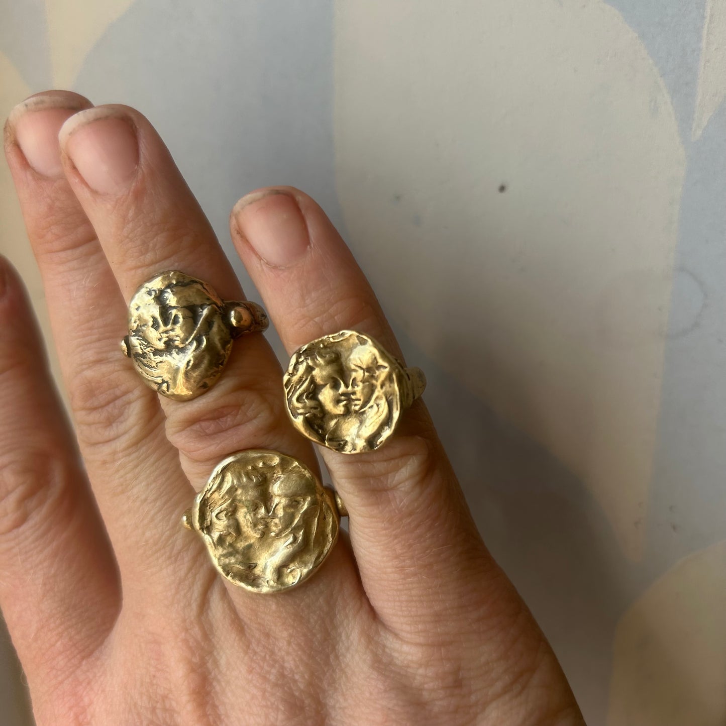 Lovers Kiss Ring