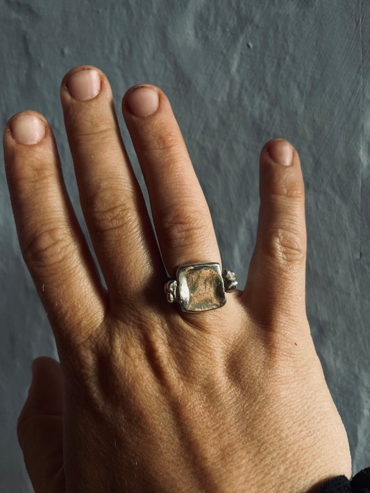 Selene Coin ring