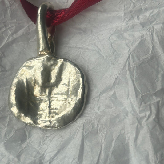 Pendant sample sale